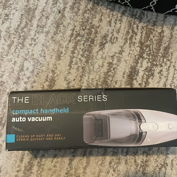 Portable preowned auto vac hand held - Picture 2 of 8